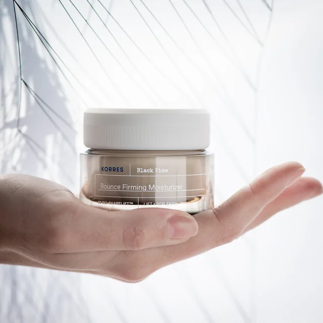 KORRES Black Pine 4D BioShapeLift Bounce Firming Moisturiser 40ml