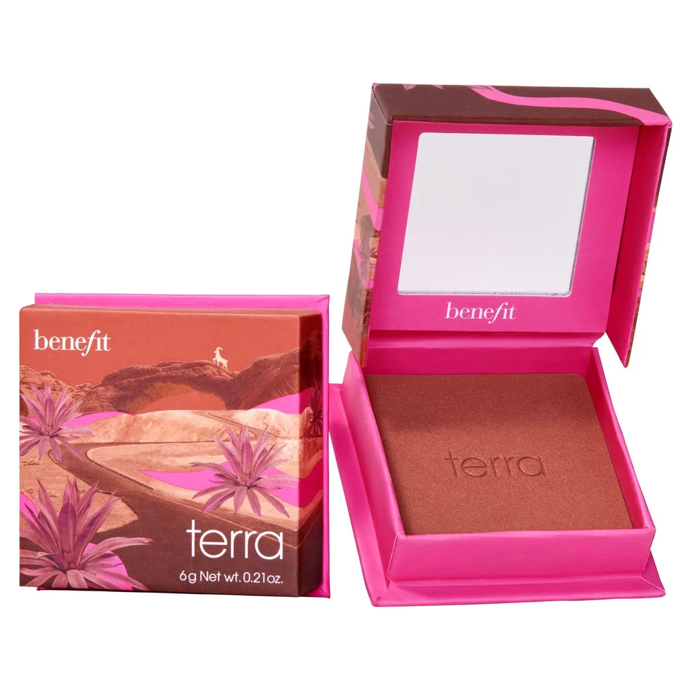 benefit WANDERful World Blush Terra Golden Brick-Red Blush 6g Image 1