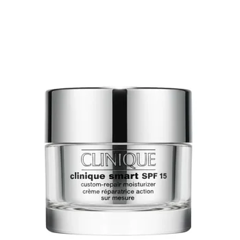 Clinique Moisturisers Smart SPF15 Custom-Repair Moisturiser for Dry Combination Skin 30ml / 1 fl.oz.