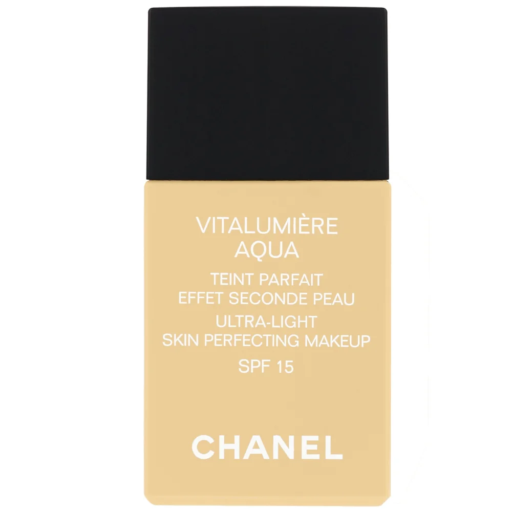 Chanel Vitalumière Aqua Ultra-Light Skin Perfecting Makeup SPF 15 30 Beige 30ml Image 1