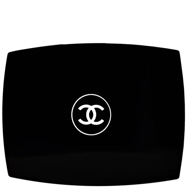 Chanel Ultra Le Teint Flawless Finish Compact Foundation No 20 Beige 13g
