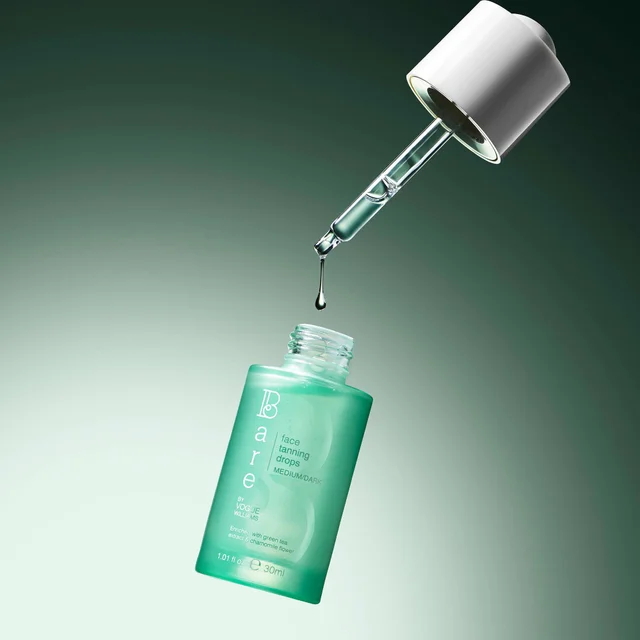 Bare by Vogue Tanning Drops Medium/Dark 30ml