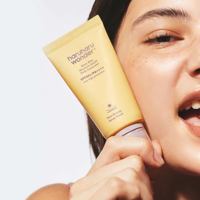 Haruharu Wonder Sun & Tan Black Rice Moisture Airyfit Daily Sunscreen PA++++ SPF50+ 50ml