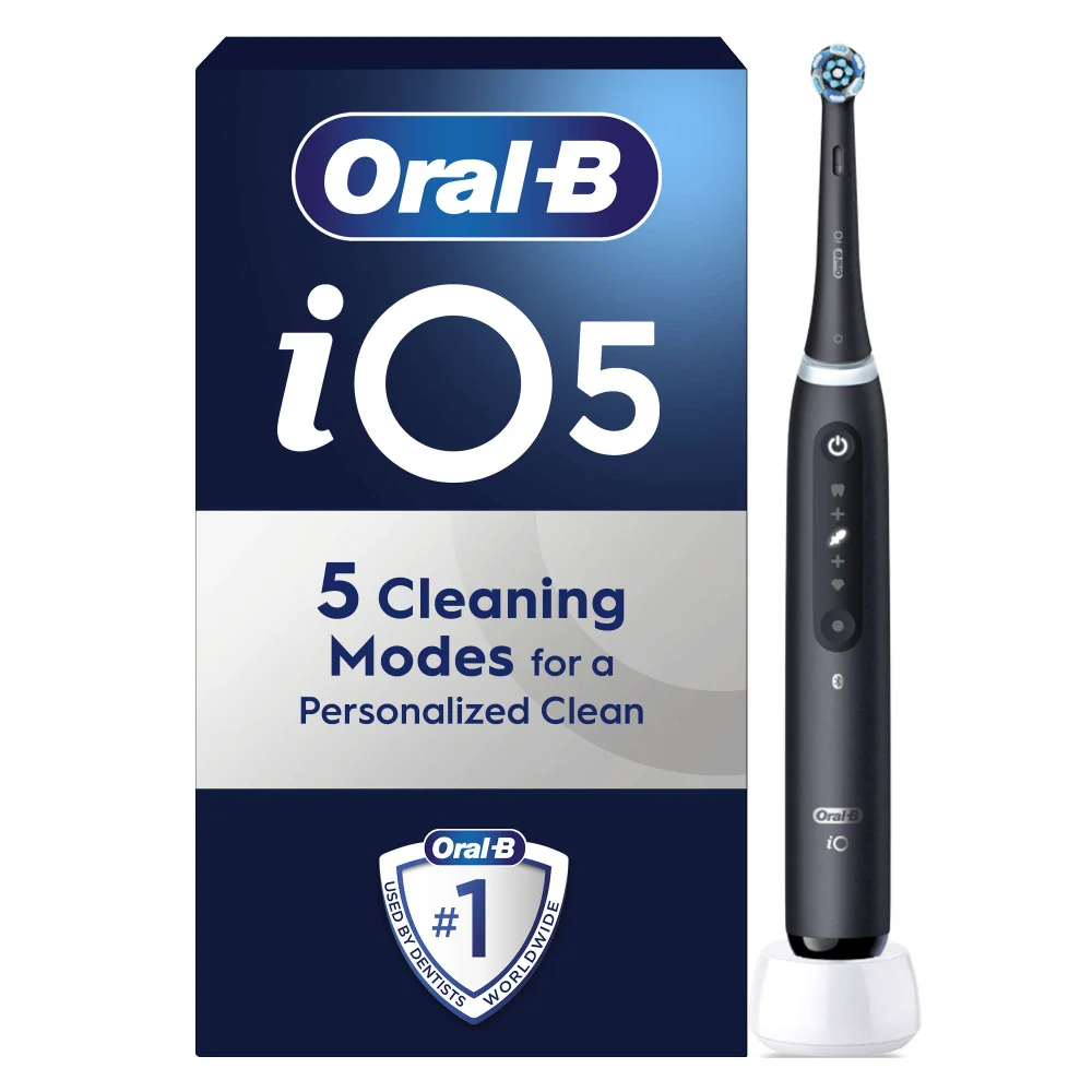 Oral-B iO 5 Black Electric Toothbrush Image 1