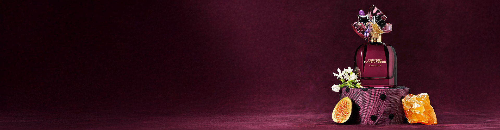 Marc Jacobs Perfect Absolute Hero Banner