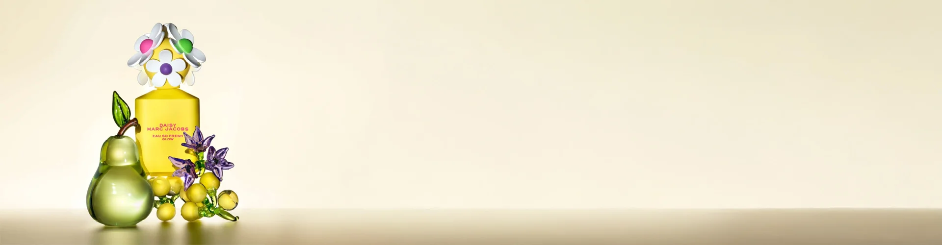 Brand Room Marc Jacobs Daisy Glow Hub Hero Banner